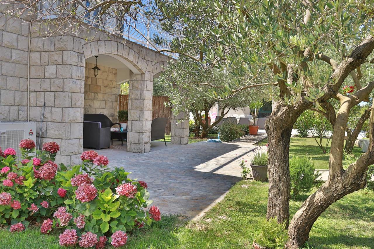 Villa Grand Pinea Čilipi المظهر الخارجي الصورة